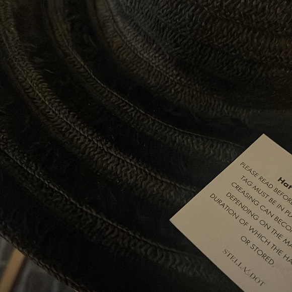 Stella & Dot Hat. NWT - Picture 4 of 5